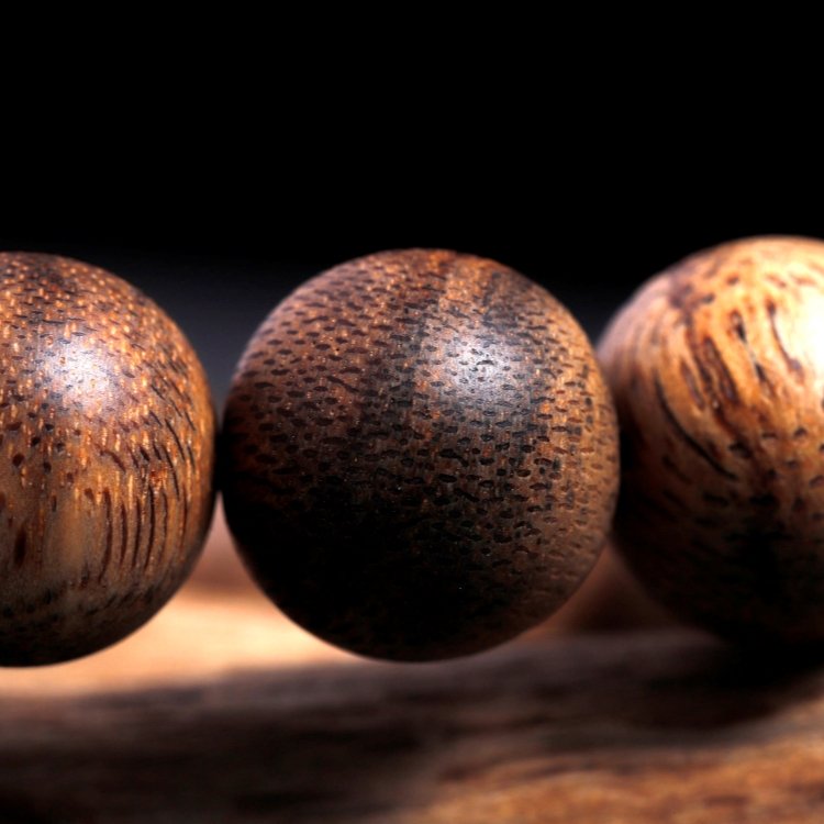 agarwood bracelet